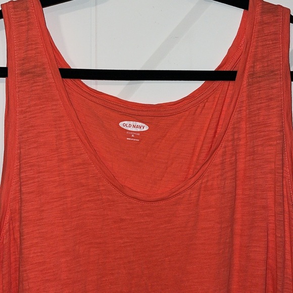Old Navy Everywear Tank - Picture 2 of 8